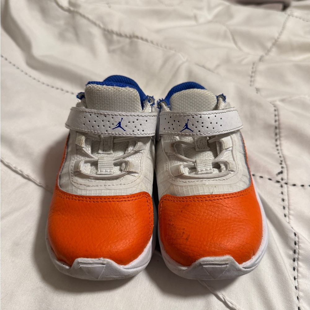 Jordan Kids Orange, White & Blue Hook-and-Loop Sneakers